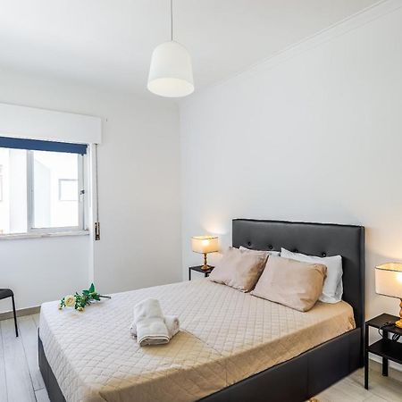 Sleeptubal Moderne Accommodatie Alhos Vedros 外观 照片