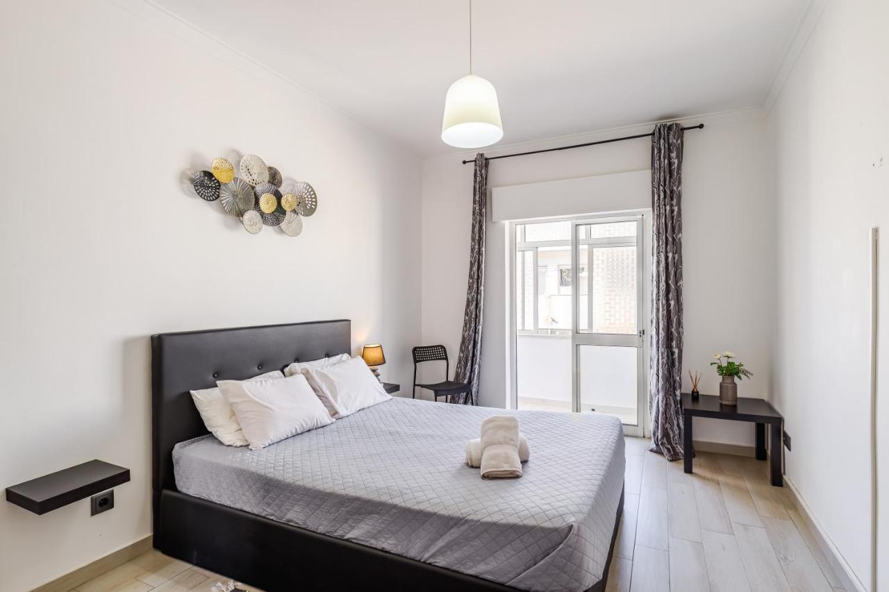 Sleeptubal Moderne Accommodatie Alhos Vedros 外观 照片